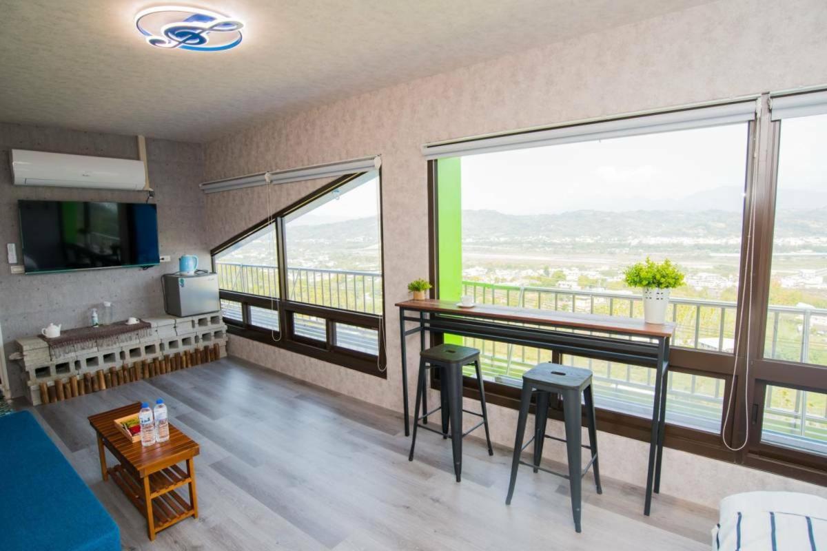 Apartamento Rainbow Hill House彩虹山舍 Shigang Exterior foto