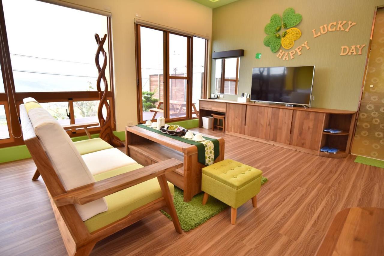 Apartamento Rainbow Hill House彩虹山舍 Shigang Exterior foto